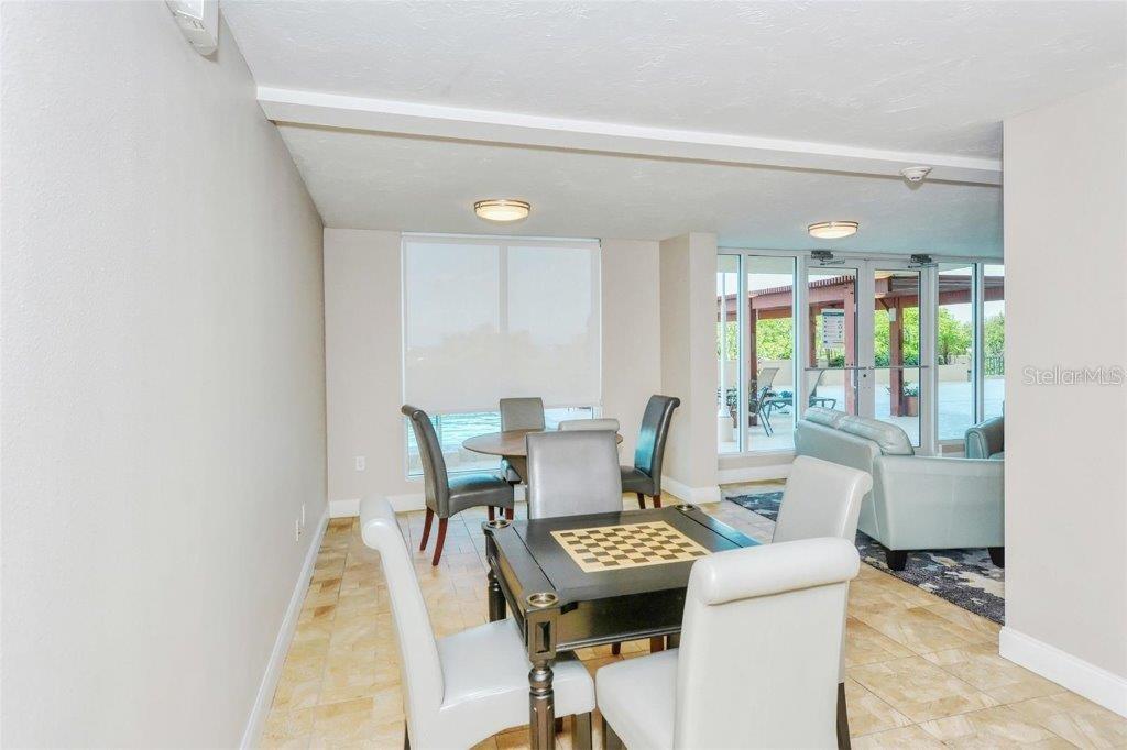 THE 101 CONDOMINIUM / DOLPHIN TOWER - Residential