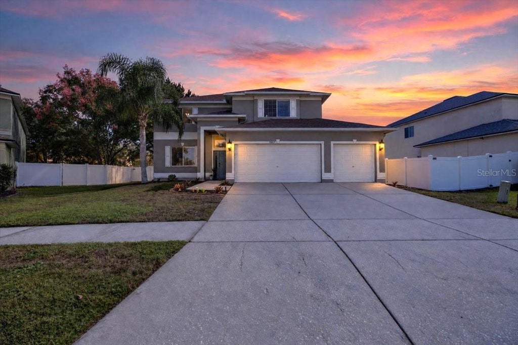 Photo of 10807 Hoffner Edge Drive, Riverview, FL 33579 (MLS # TB8560644)