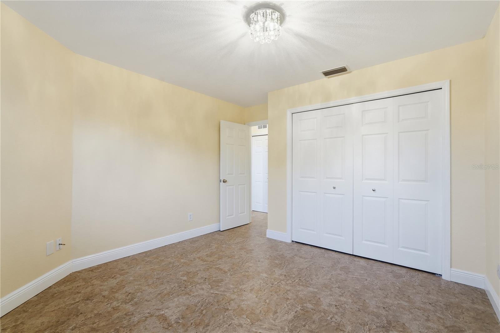 STEEPLECHASE PH - Residential