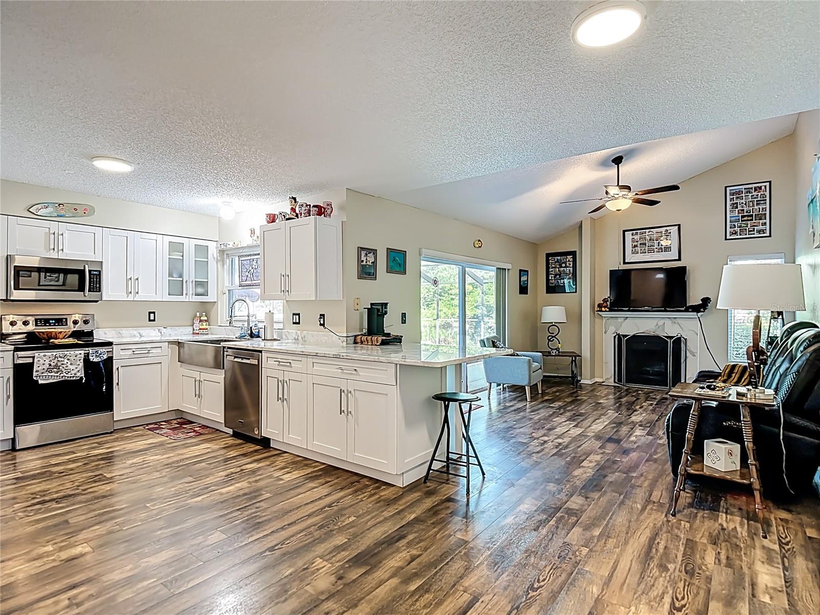 CARROLLWOOD SPGS UNIT 2 - Residential