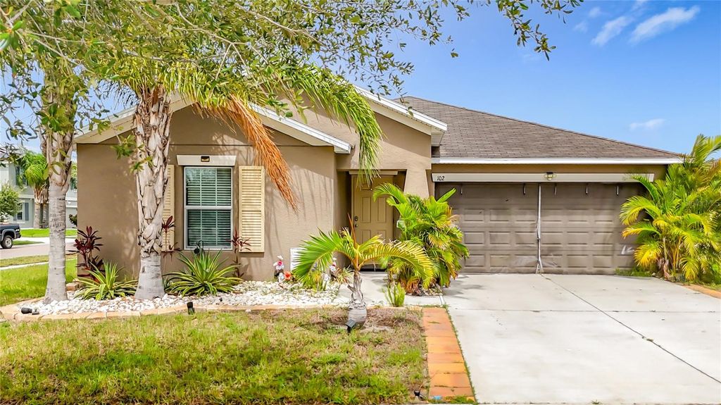 Photo of 102 Cascade Bend Drive, Ruskin, FL 33570 (MLS # S5154195)