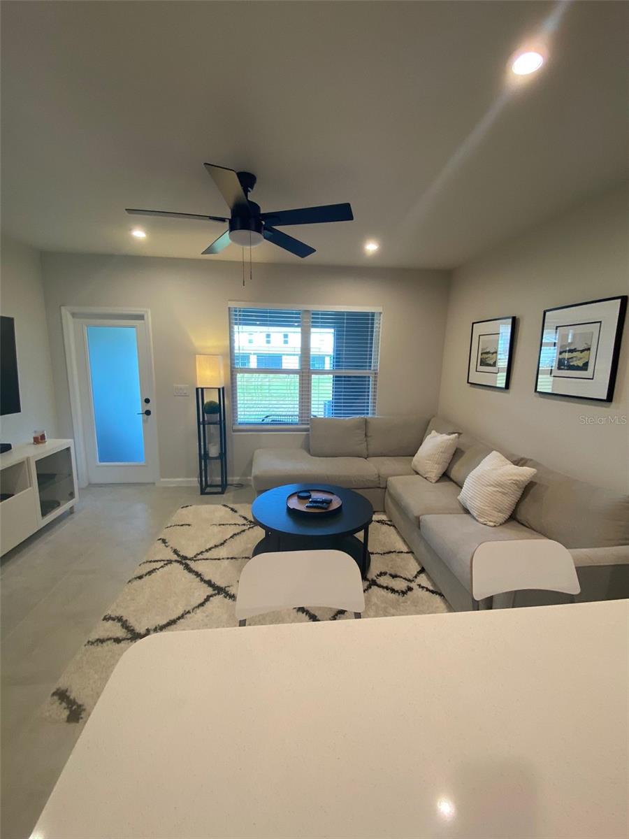 BEAR CRK TWNHMS - Residential Lease