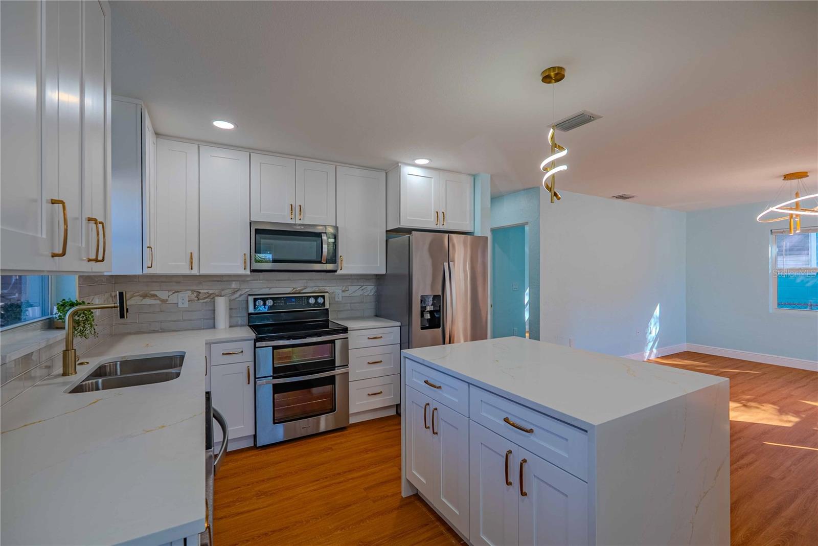 STEPHENS ROYAL J W - Residential