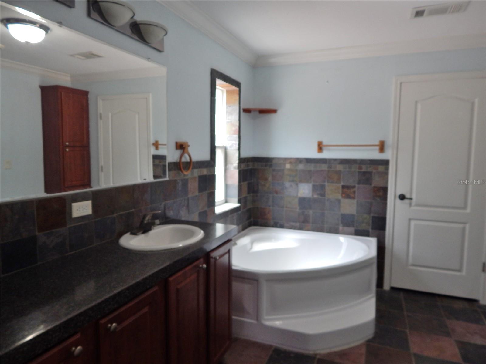 EMERALD FARMS - Residential