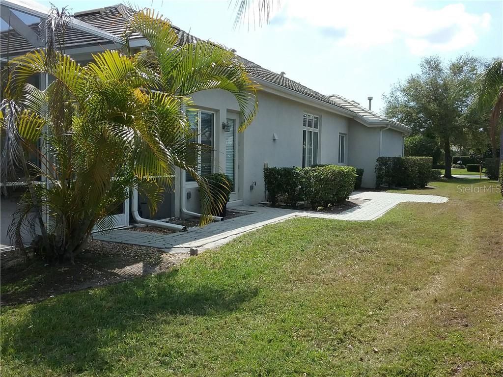Photo of 5303 E 97th Street Circle E #0, Bradenton, FL 34211 (MLS # A4692310)