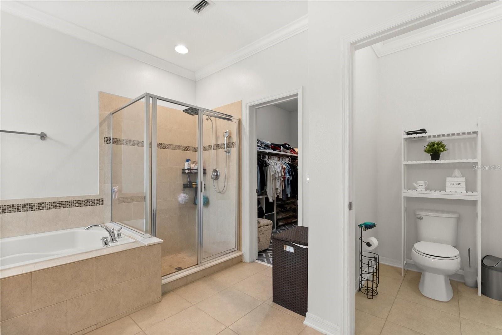 SANCTUARY AT ALOMA - Residential