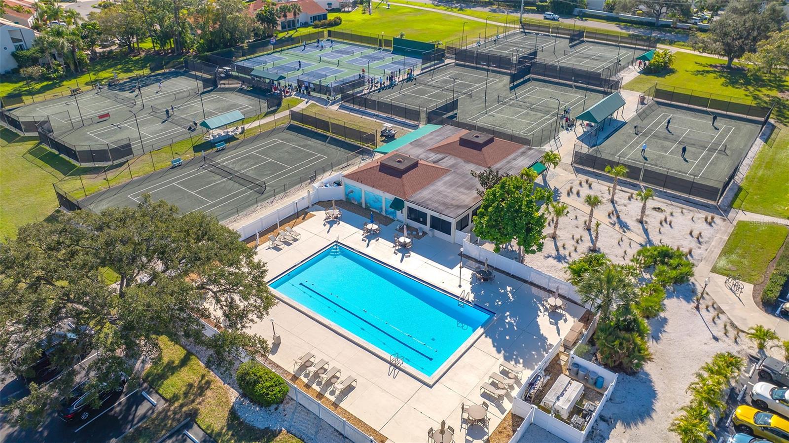 CLUB VILLAS II AT PALM-AIRE PH XI - Residential