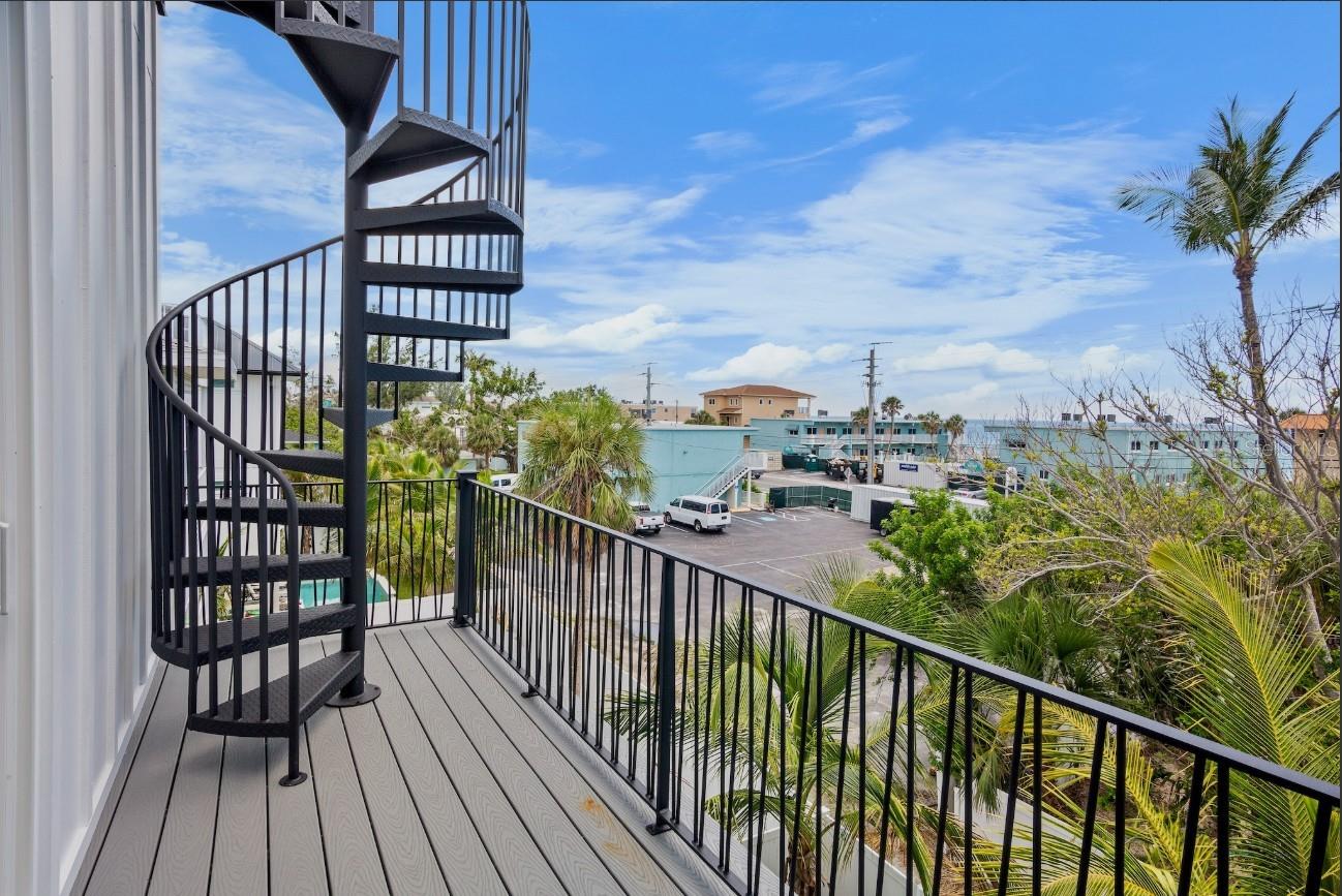 ILEXHURST - Residential