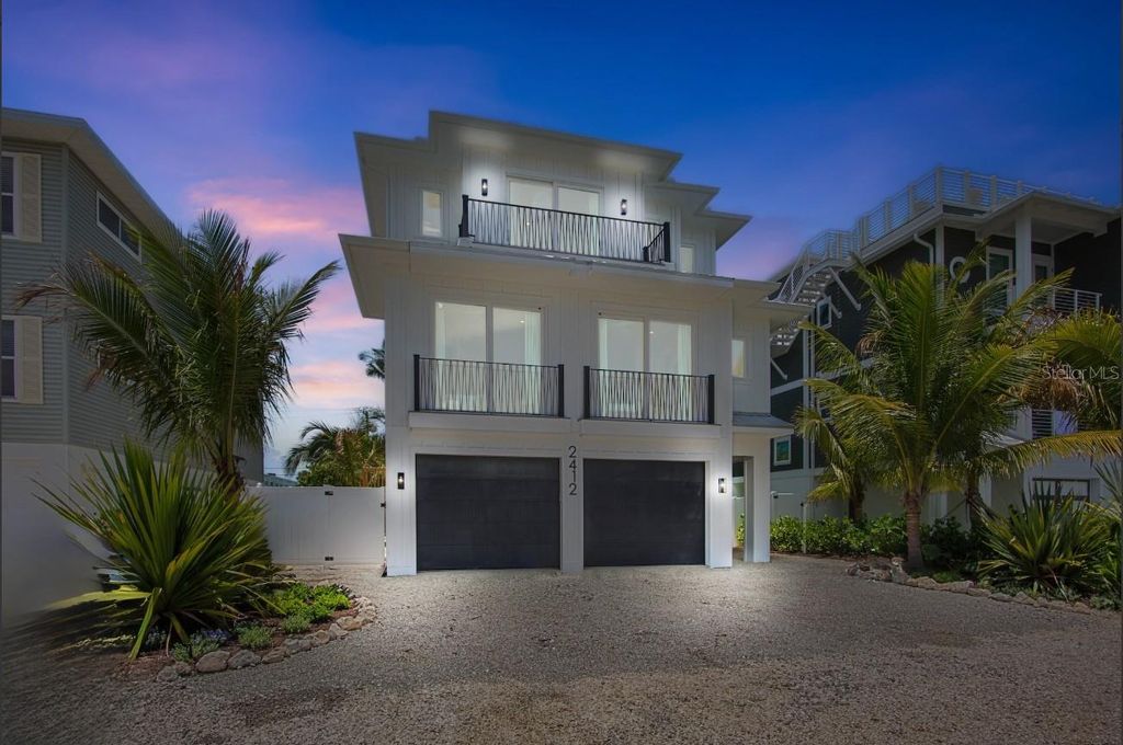 Photo of 2412 Avenue C, Bradenton Beach, FL 34217 (MLS # A4669902)