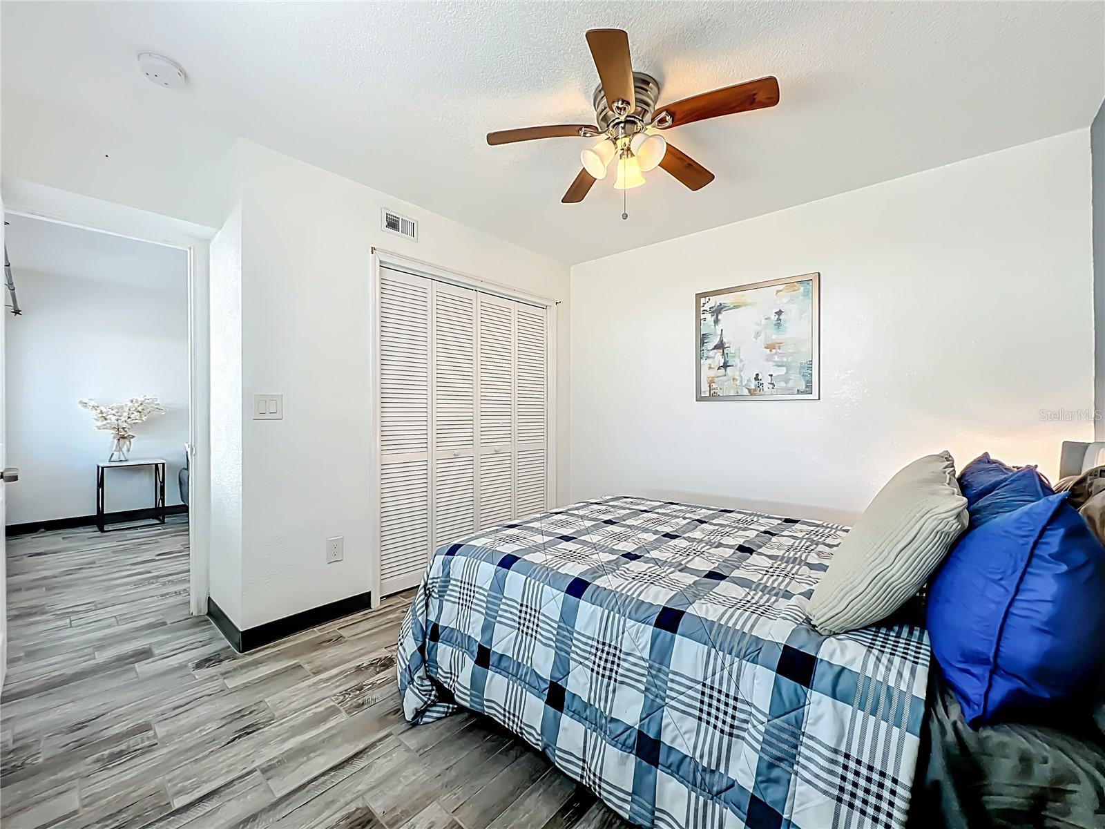 KILLARNEY CIRCLE - Residential