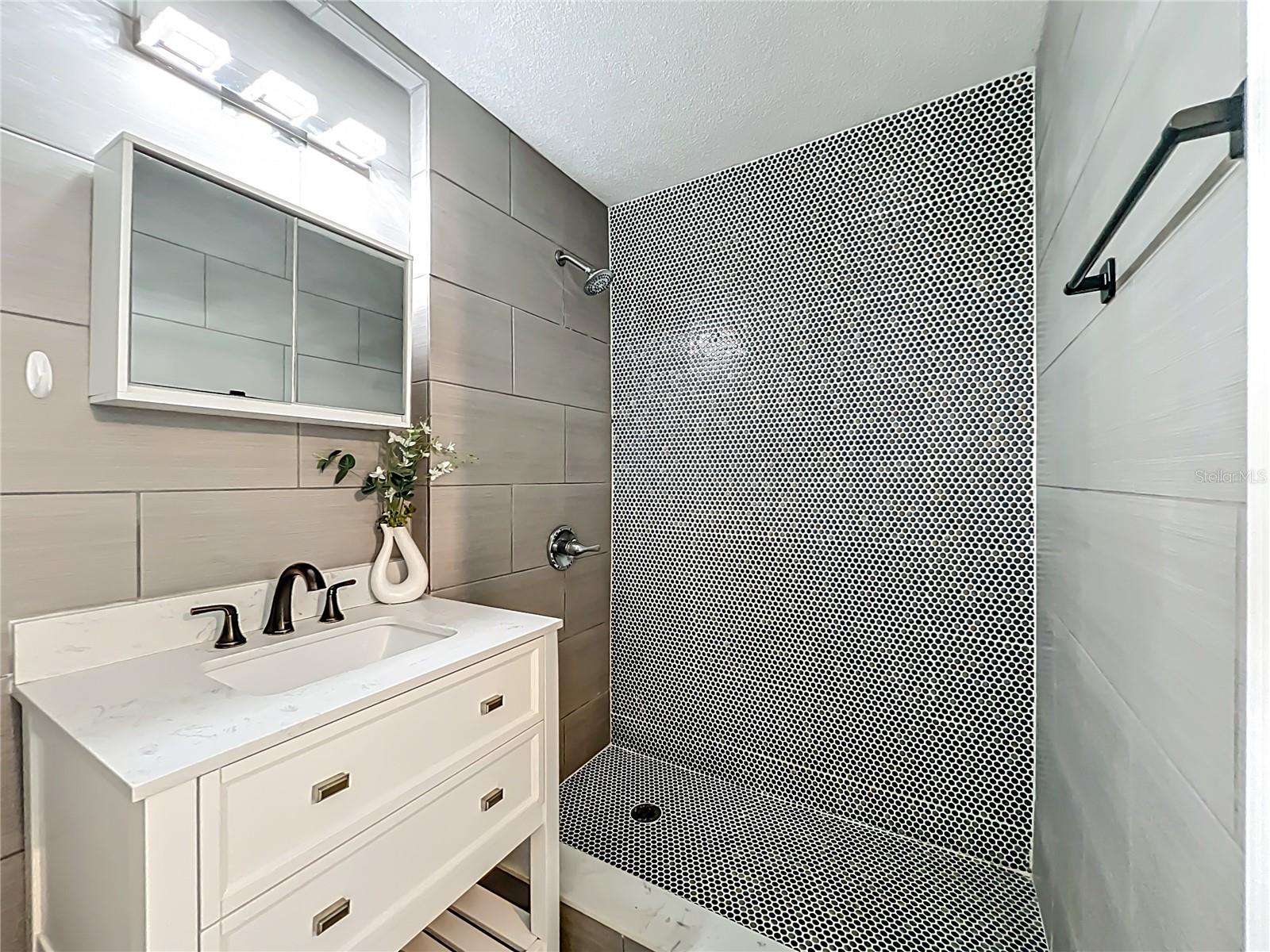 KILLARNEY CIRCLE - Residential