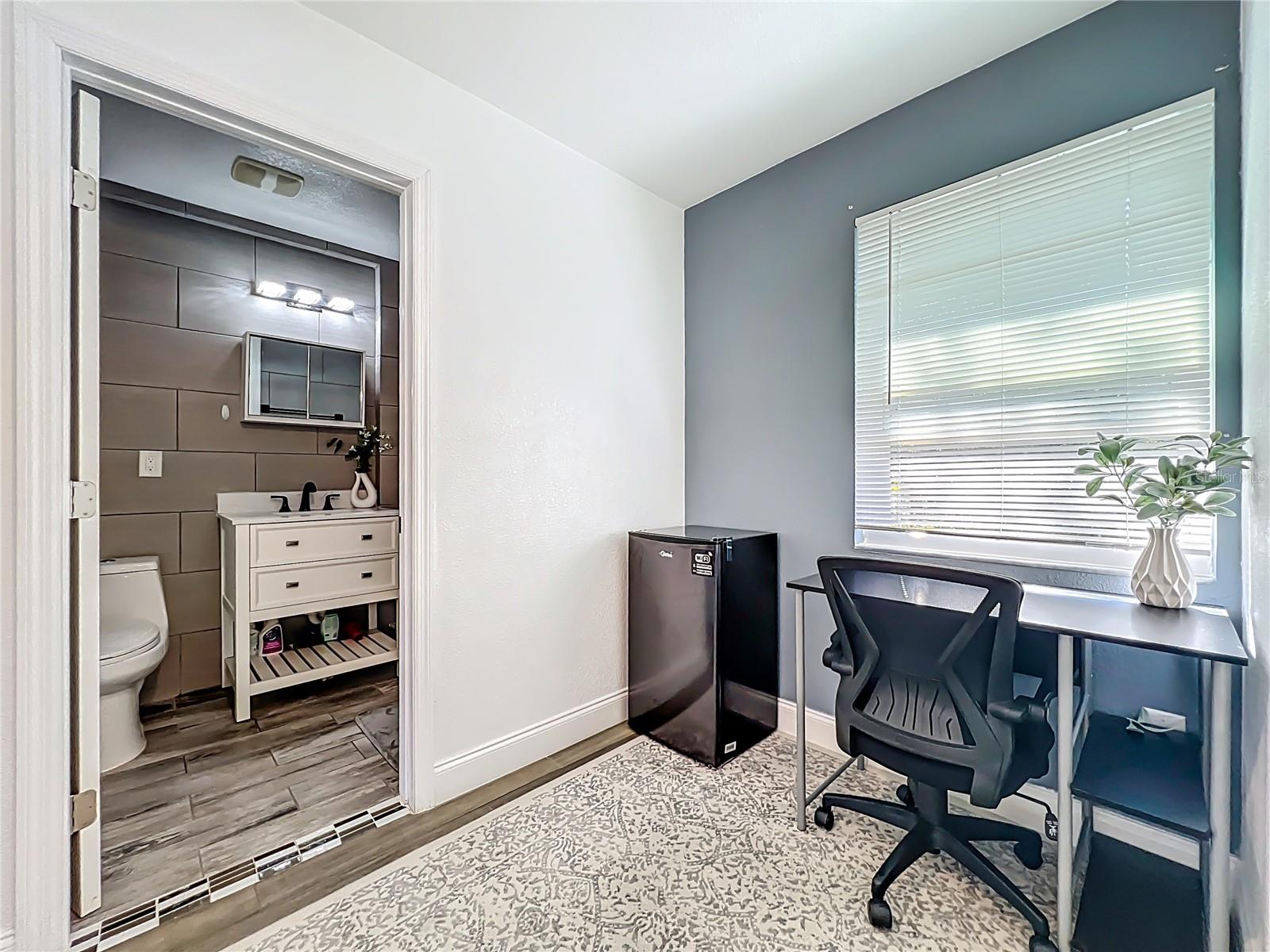 KILLARNEY CIRCLE - Residential