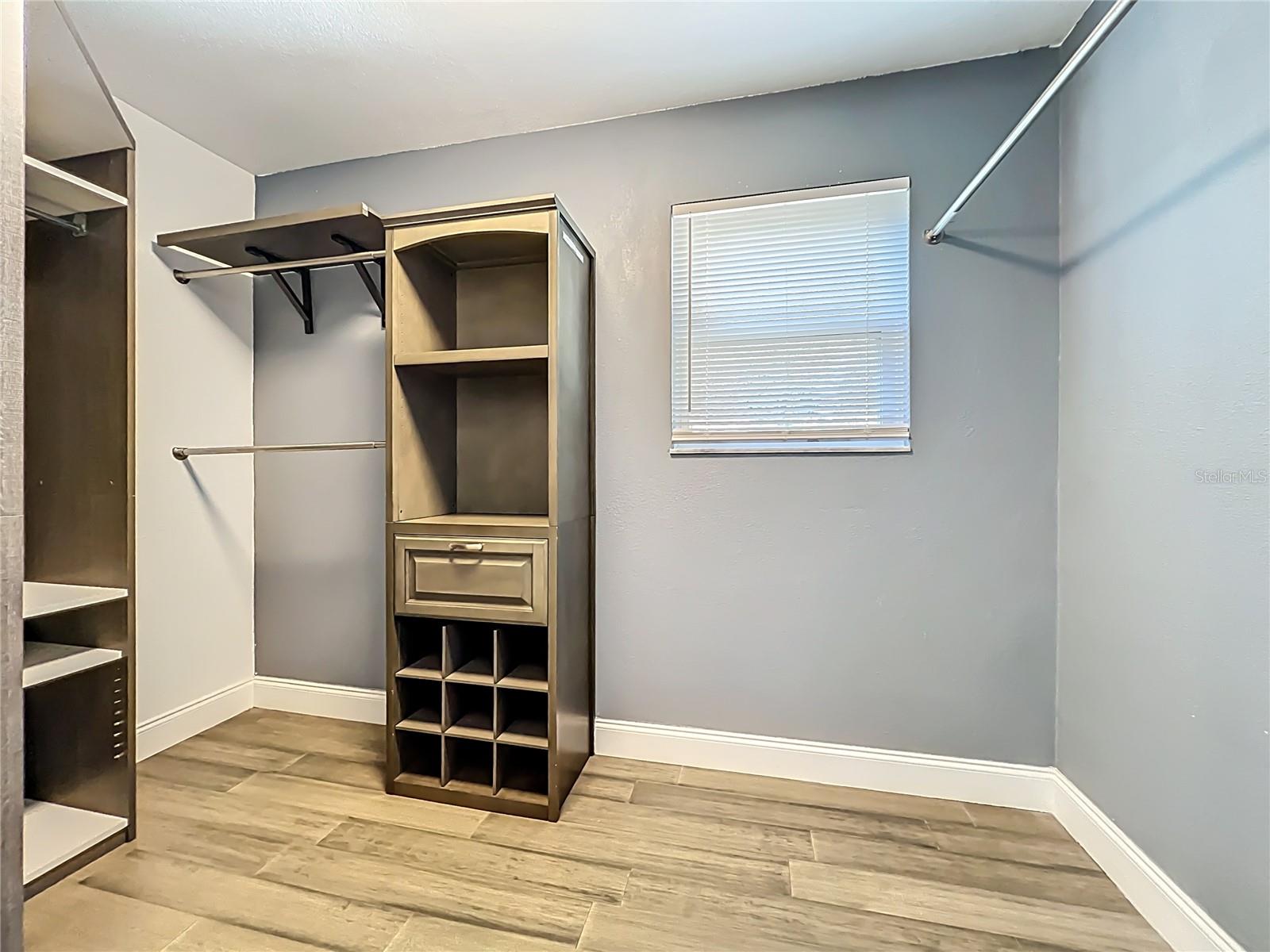 KILLARNEY CIRCLE - Residential