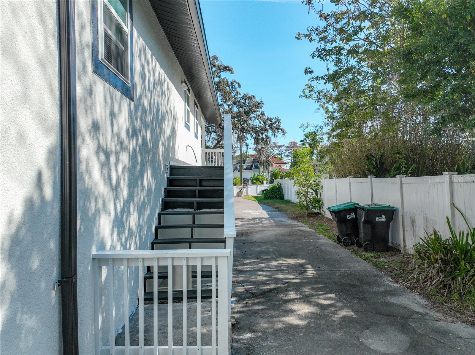 KILLARNEY CIRCLE - Residential