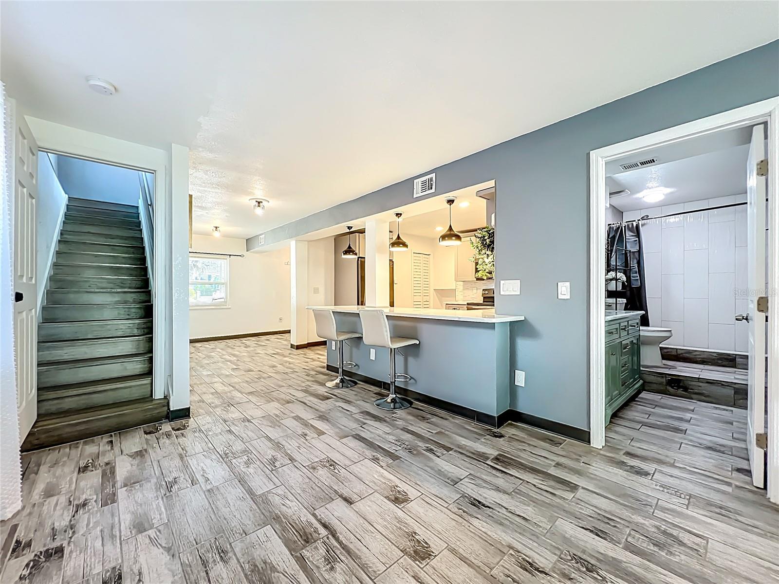 KILLARNEY CIRCLE - Residential