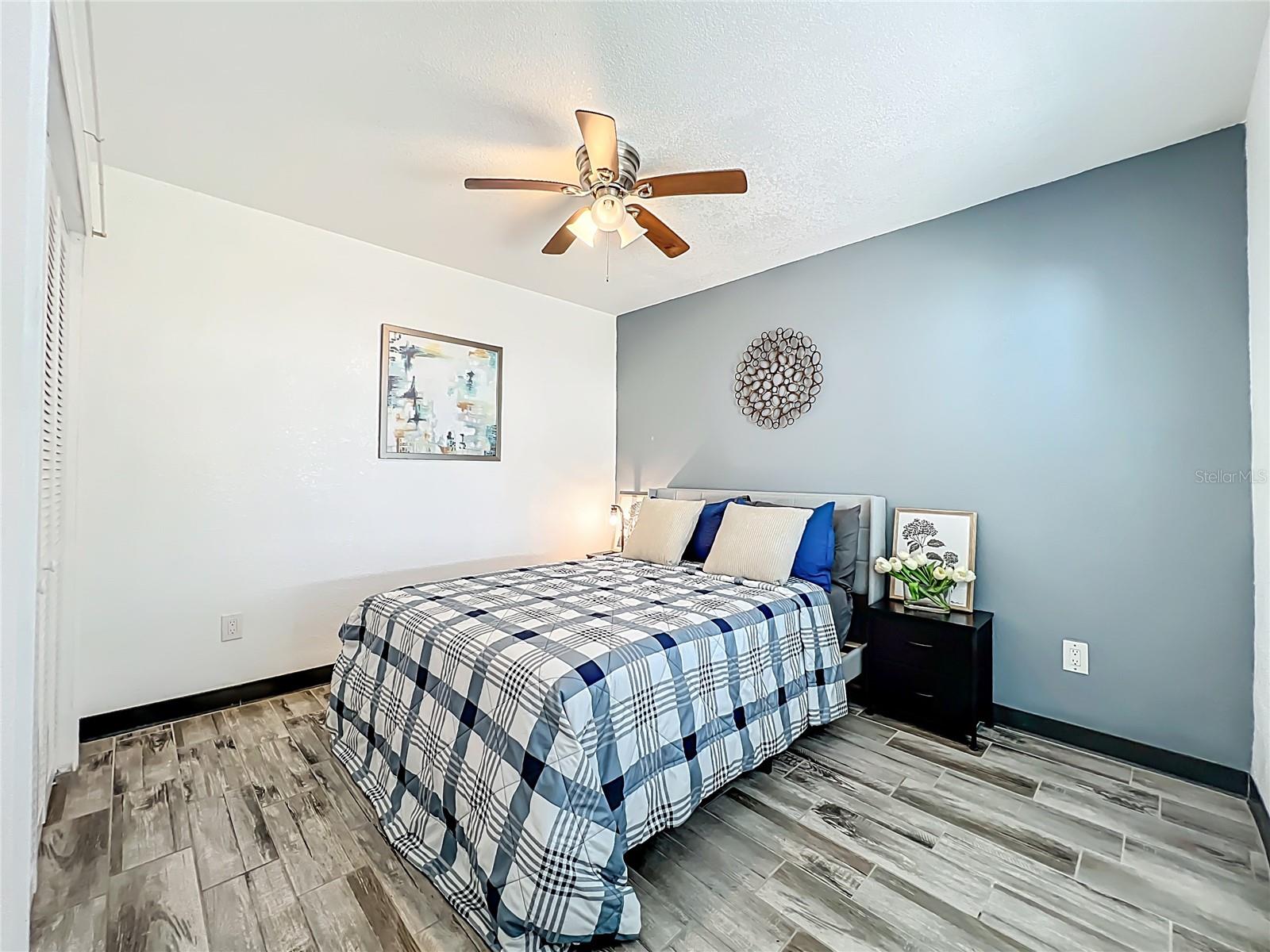 KILLARNEY CIRCLE - Residential