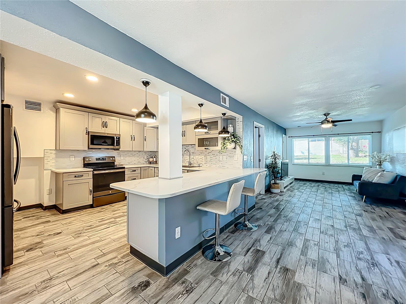 KILLARNEY CIRCLE - Residential