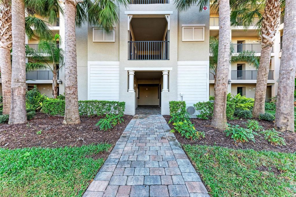 Photo of 18114 Gawthrop Drive #204, Bradenton, FL 34211 (MLS # A4688182)