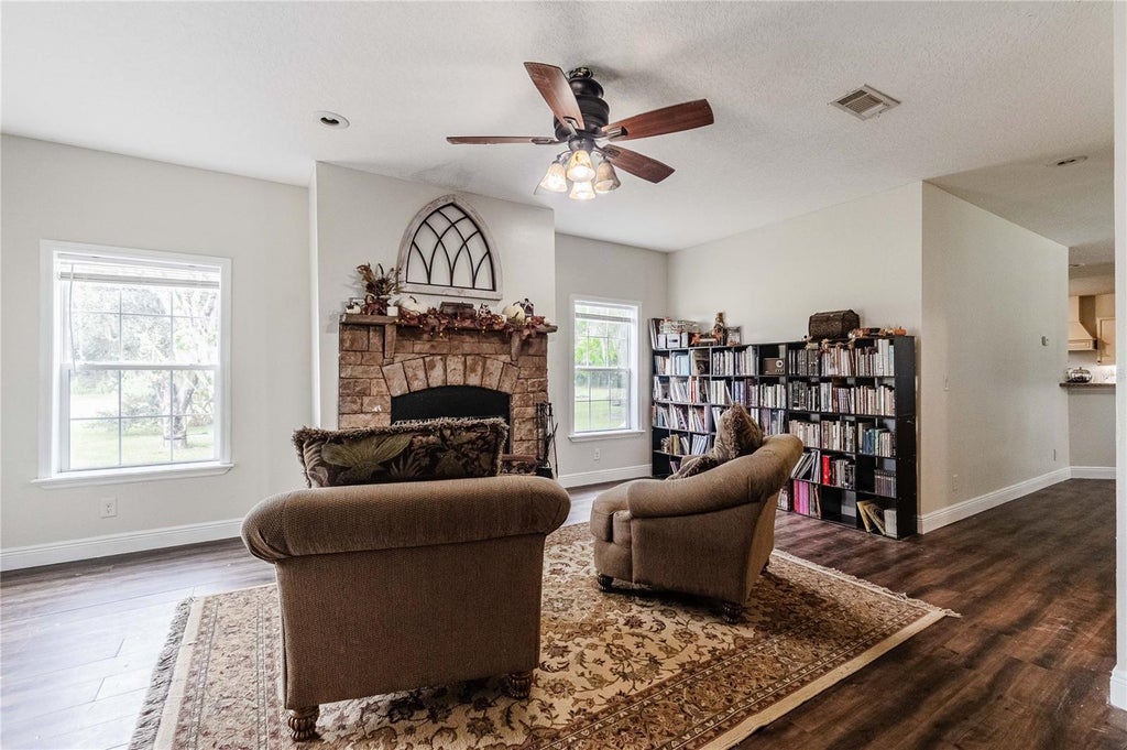 Photo of 4233 Cindy Road, Lakeland, FL 33810 (MLS # L4965498)