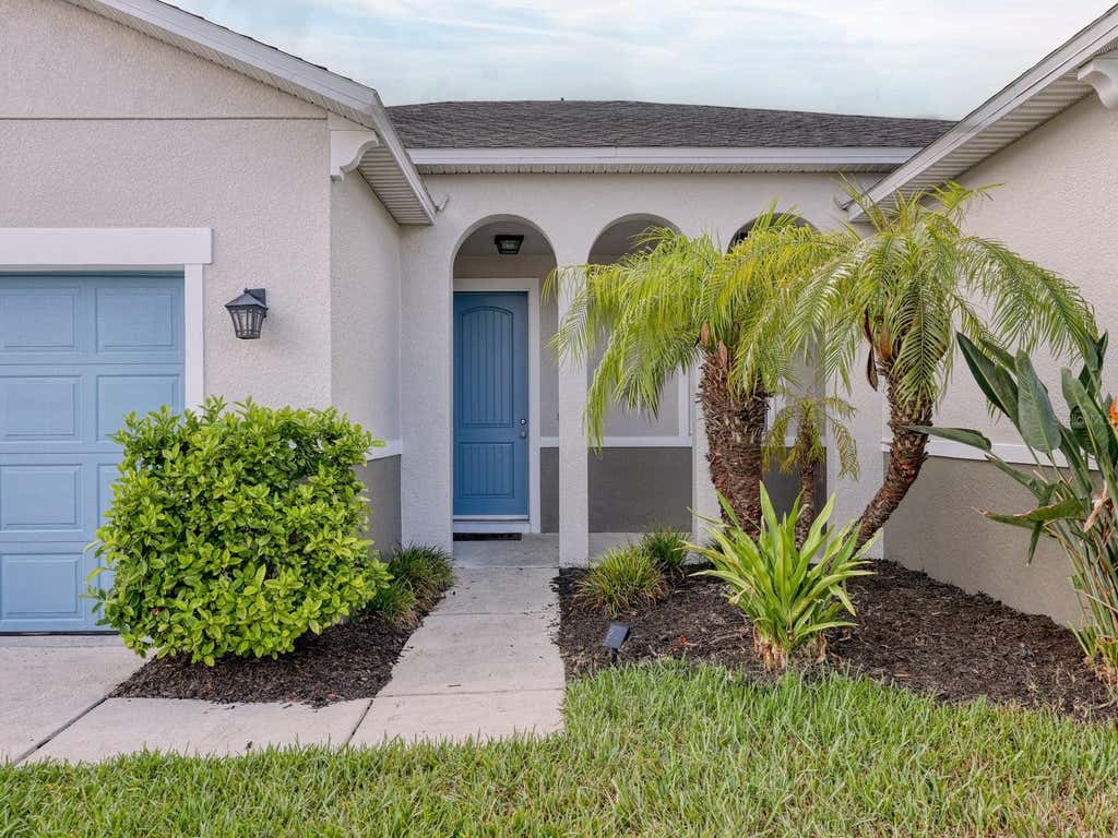 Photo of 6307 4th Street E, Bradenton, FL 34203 (MLS # A4698597)