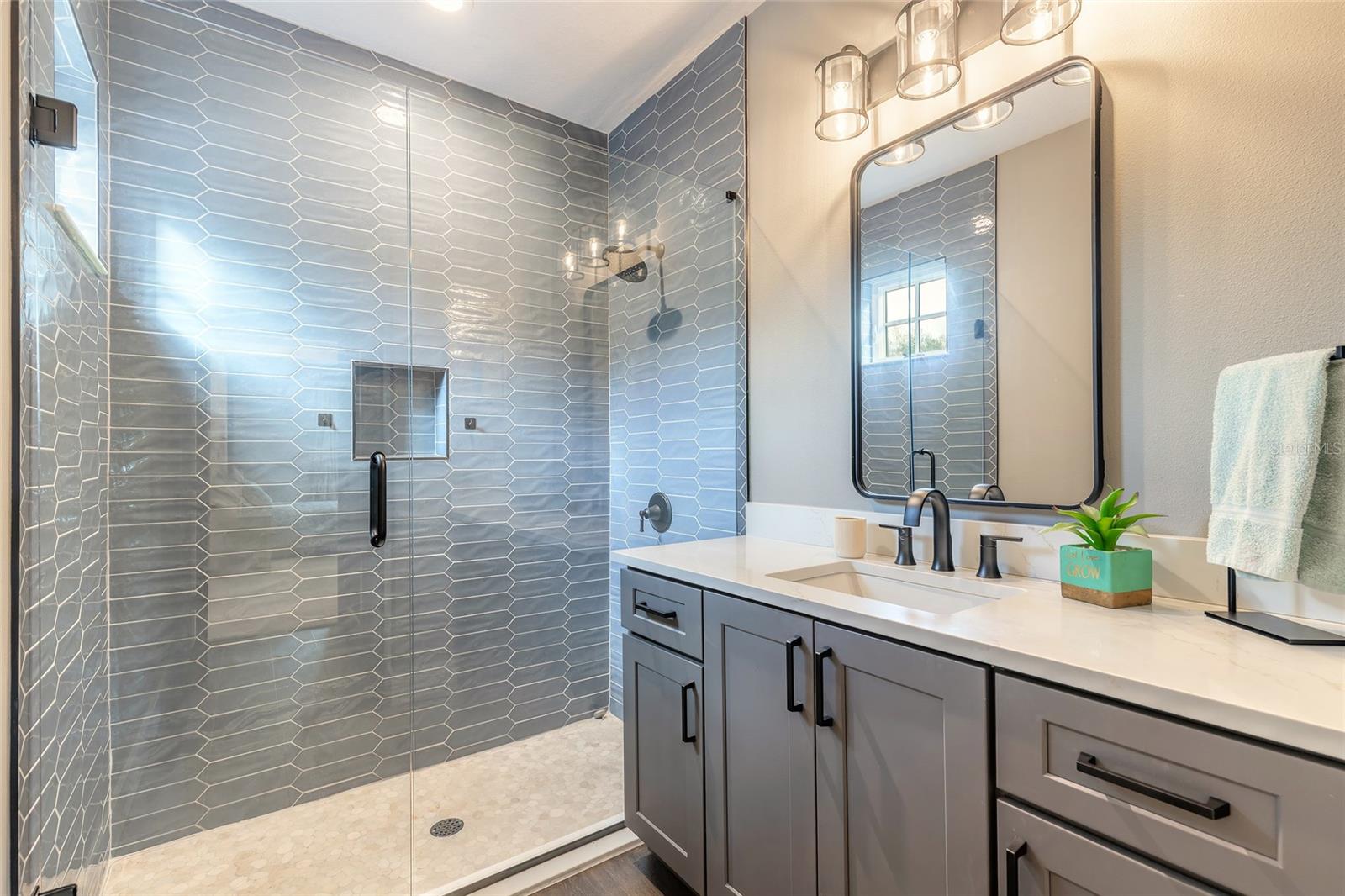 HOWE & CURRIERS ALLOTMENT #1-3 - Residential