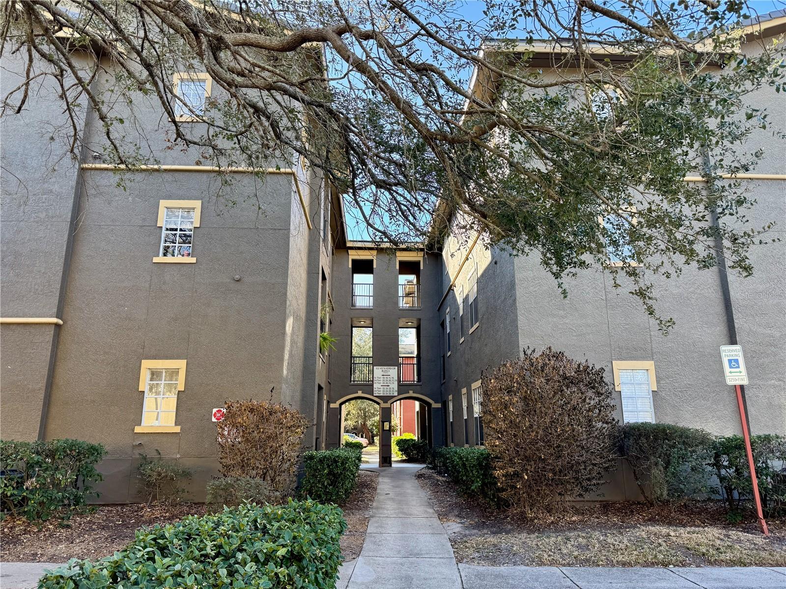 102 VISTA VERDI CIRCLE 124