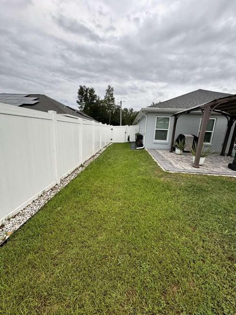 A home in DUNNELLON