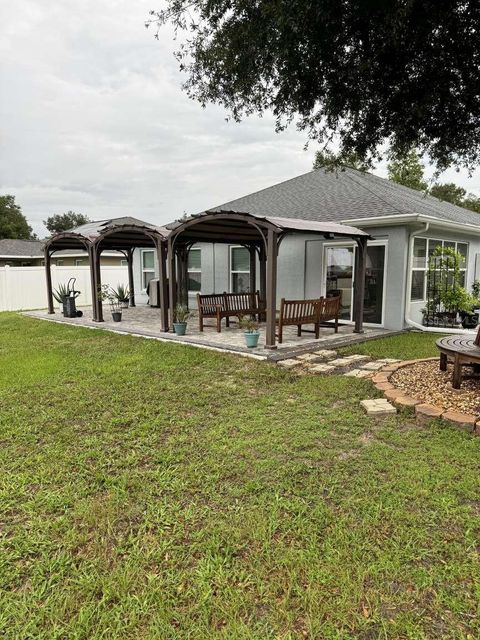 A home in DUNNELLON