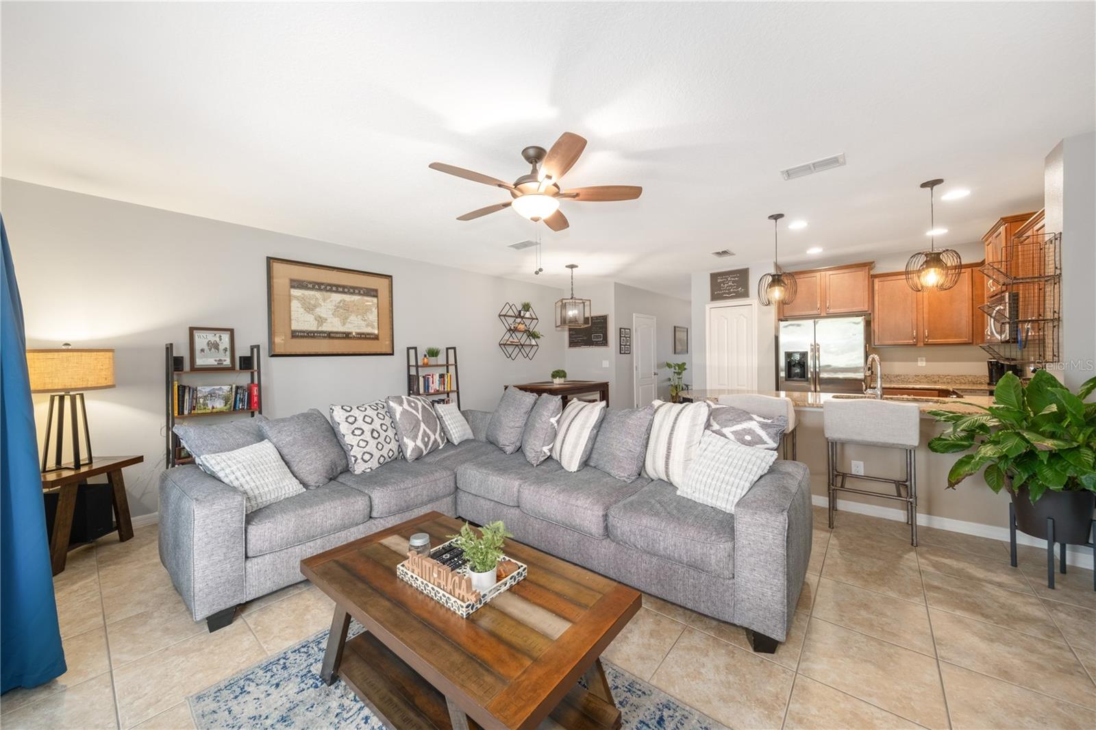 1625 SMOKEY OAK WAY