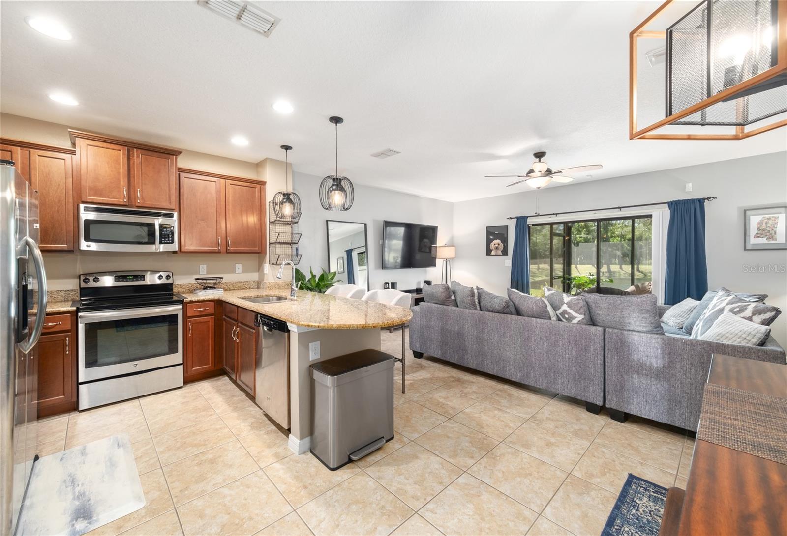 1625 SMOKEY OAK WAY