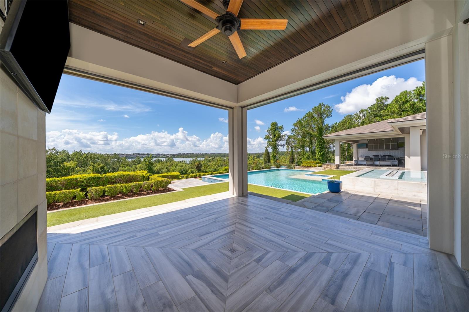 BELLA COLLINA SUB - Residential