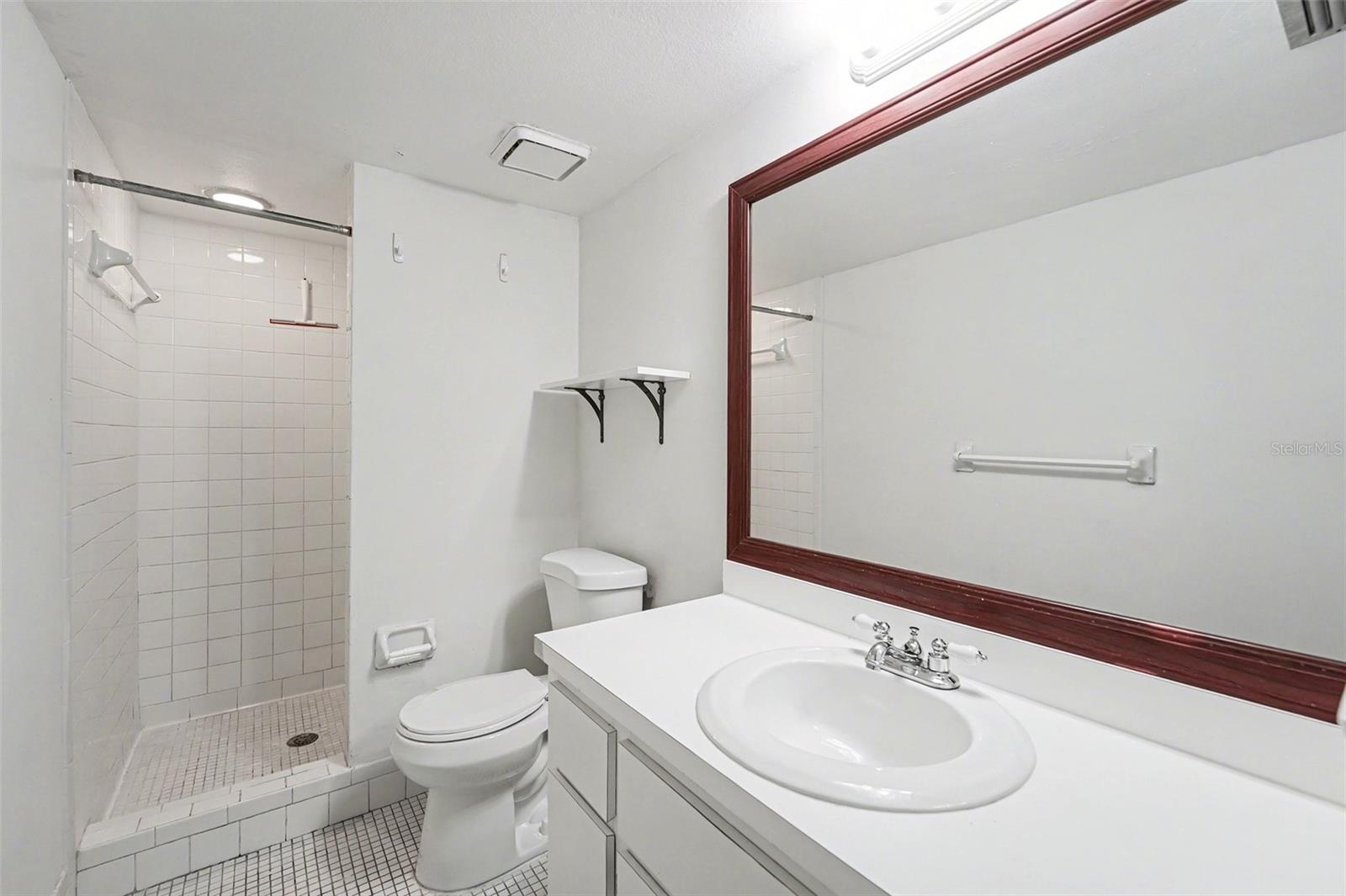 EAST LAKE WOODLANDS CYPRESS ESTATES - Residential