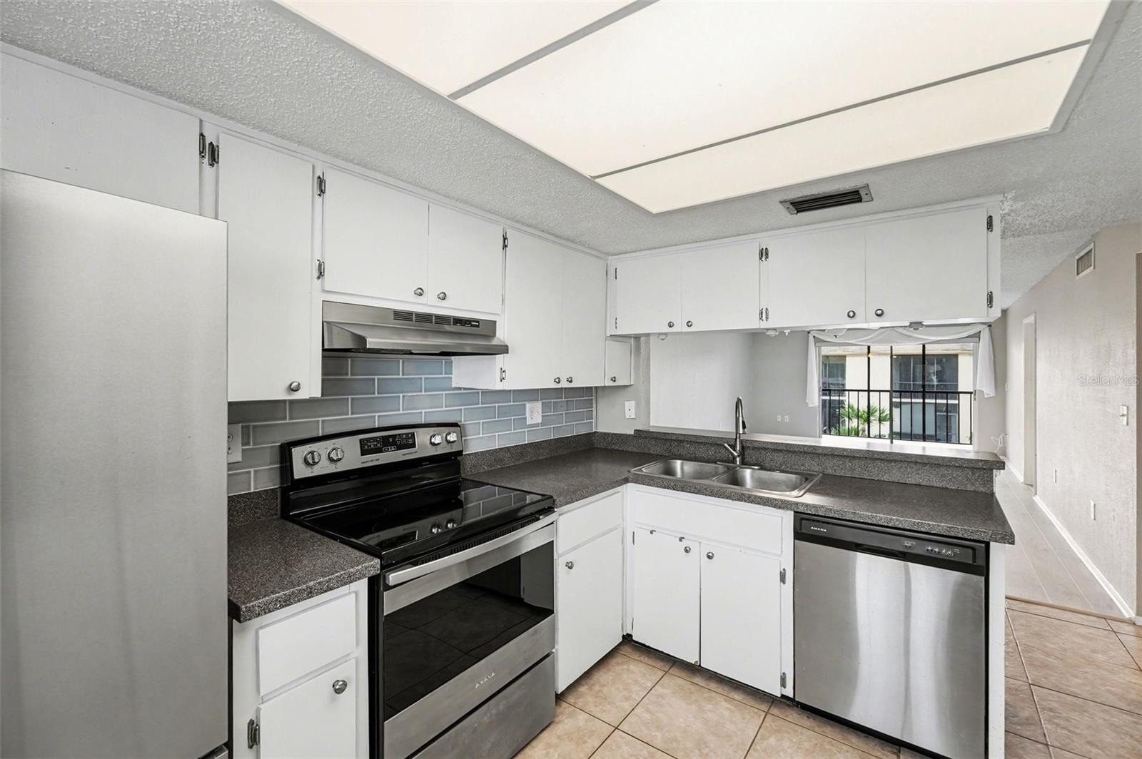 EAST LAKE WOODLANDS CYPRESS ESTATES - Residential