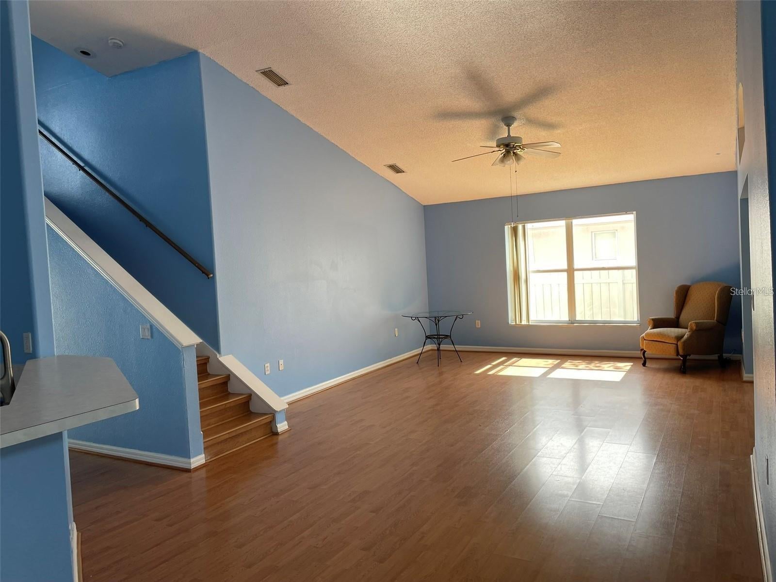 10127 BARNETT LOOP