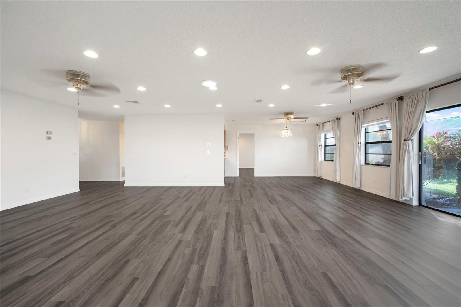 IDLEWOOD CONDO PH 2 - Residential