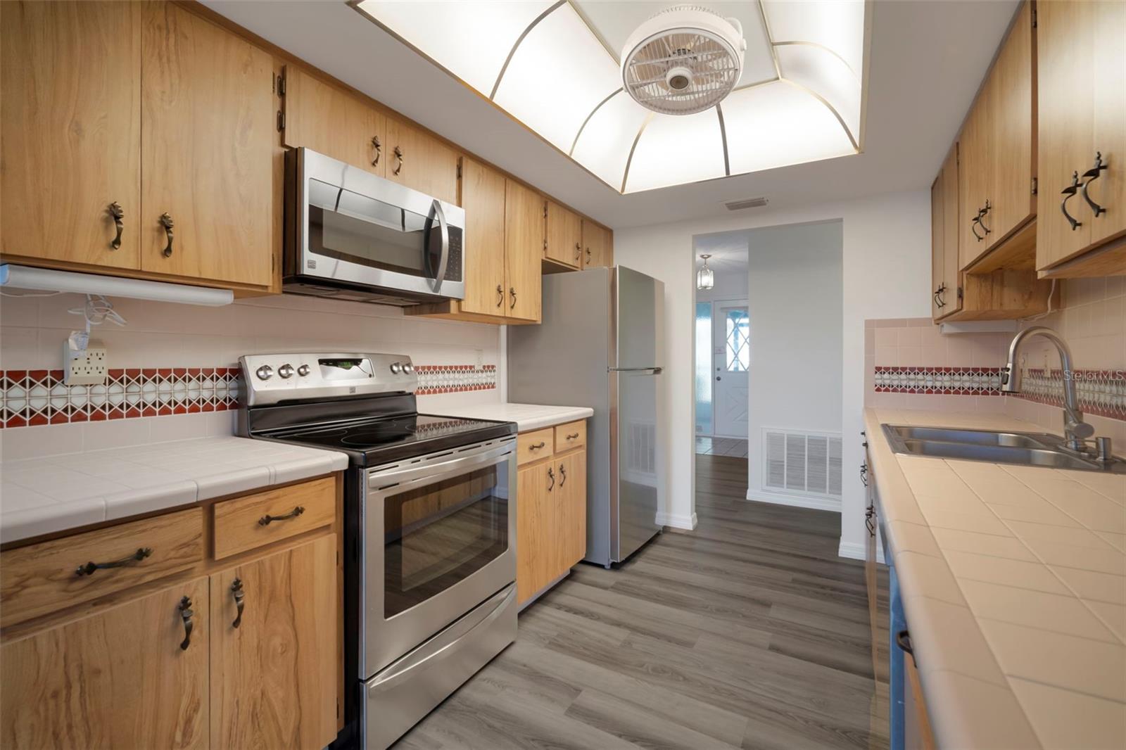 IDLEWOOD CONDO PH 2 - Residential