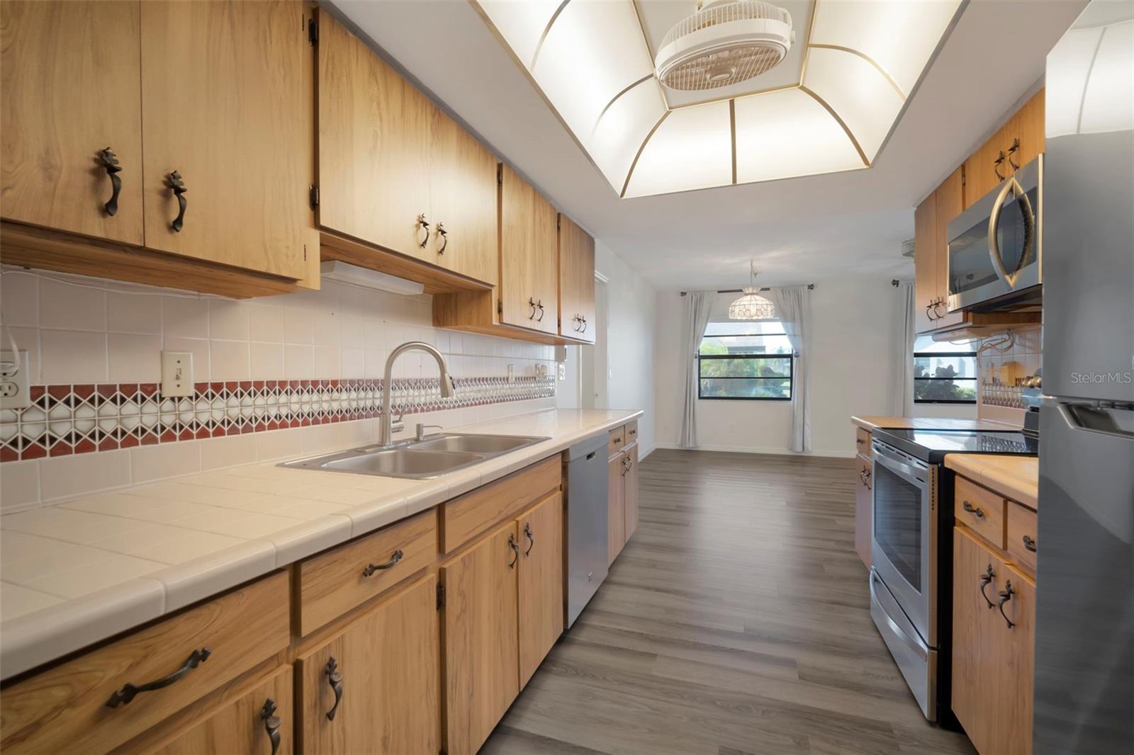 IDLEWOOD CONDO PH 2 - Residential