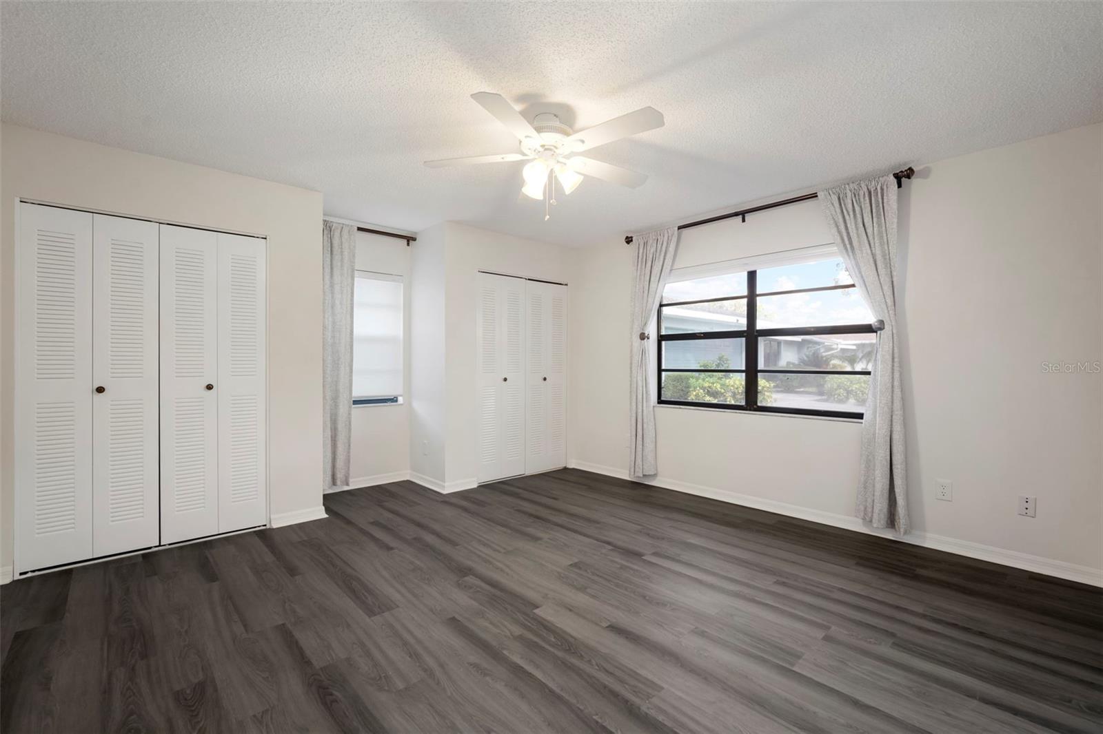 IDLEWOOD CONDO PH 2 - Residential