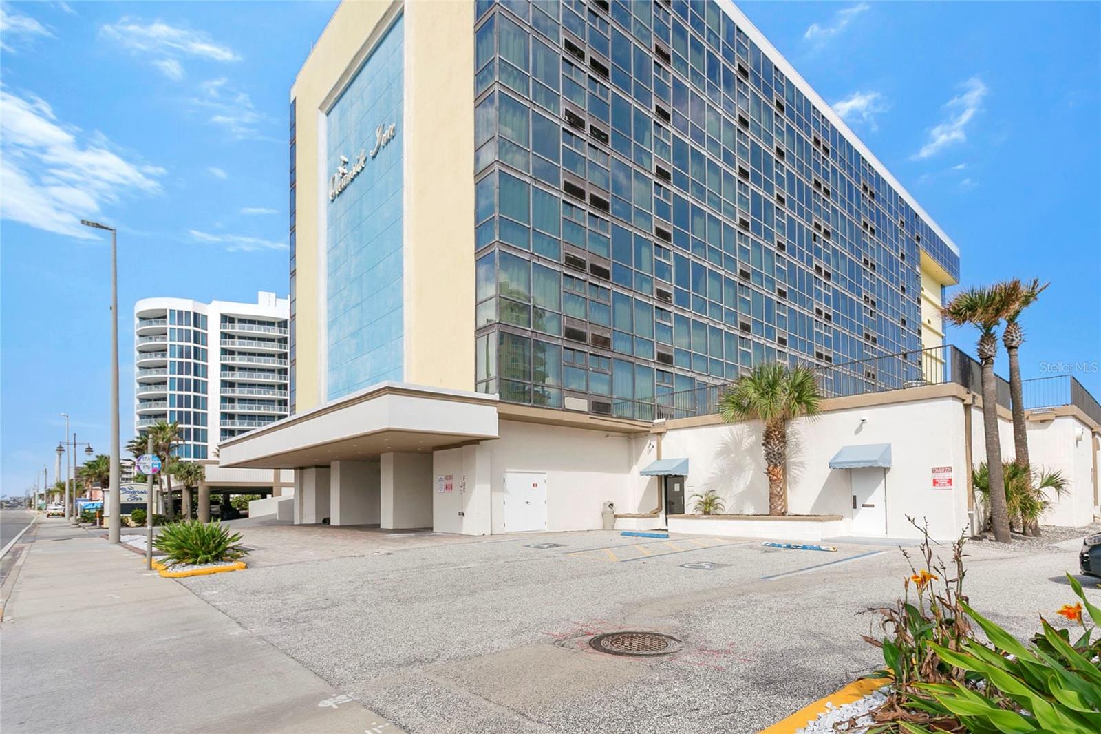 OCEANSIDE INN, A CONDO - Residential