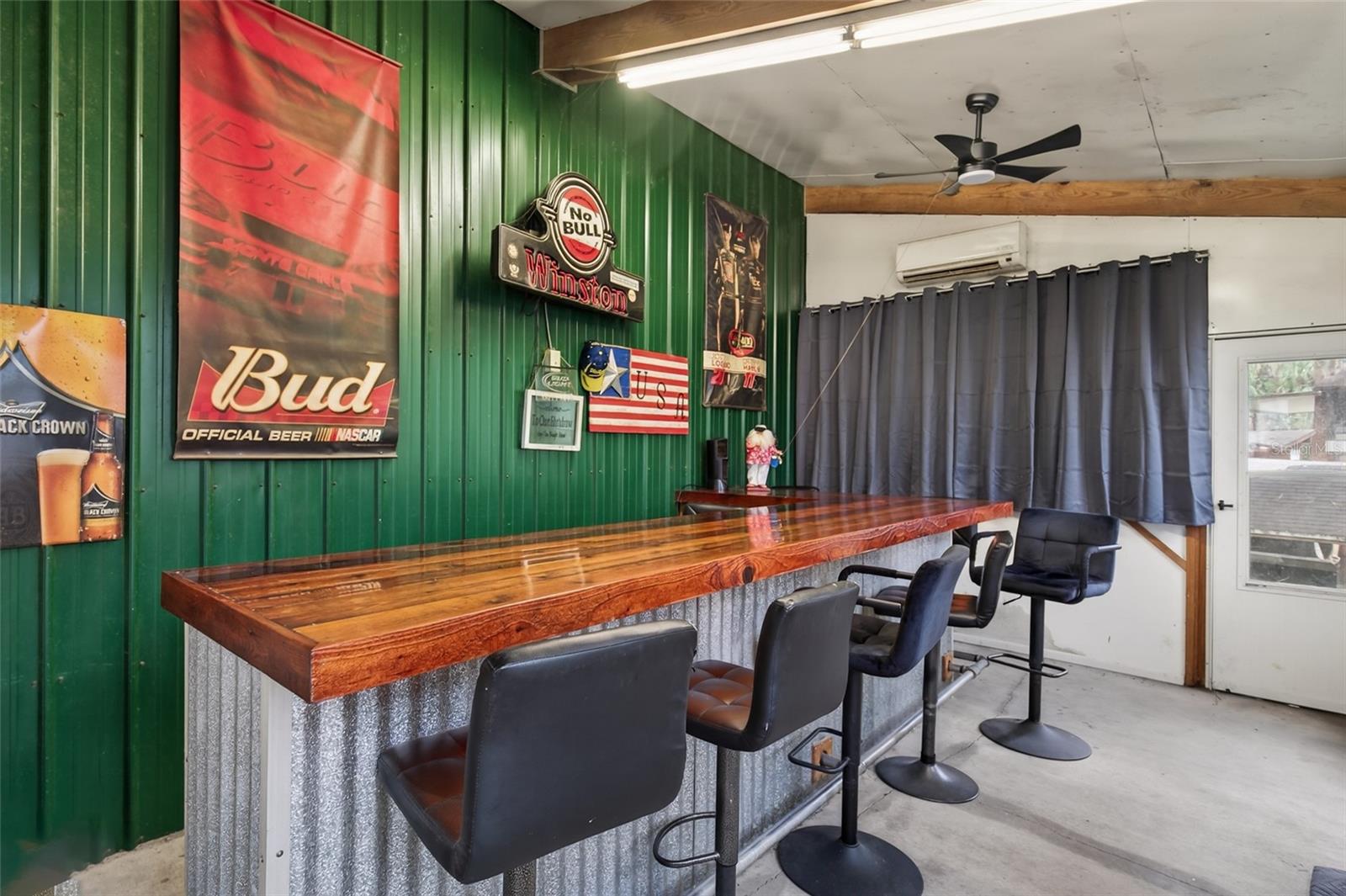 RIVER RDG - Residential