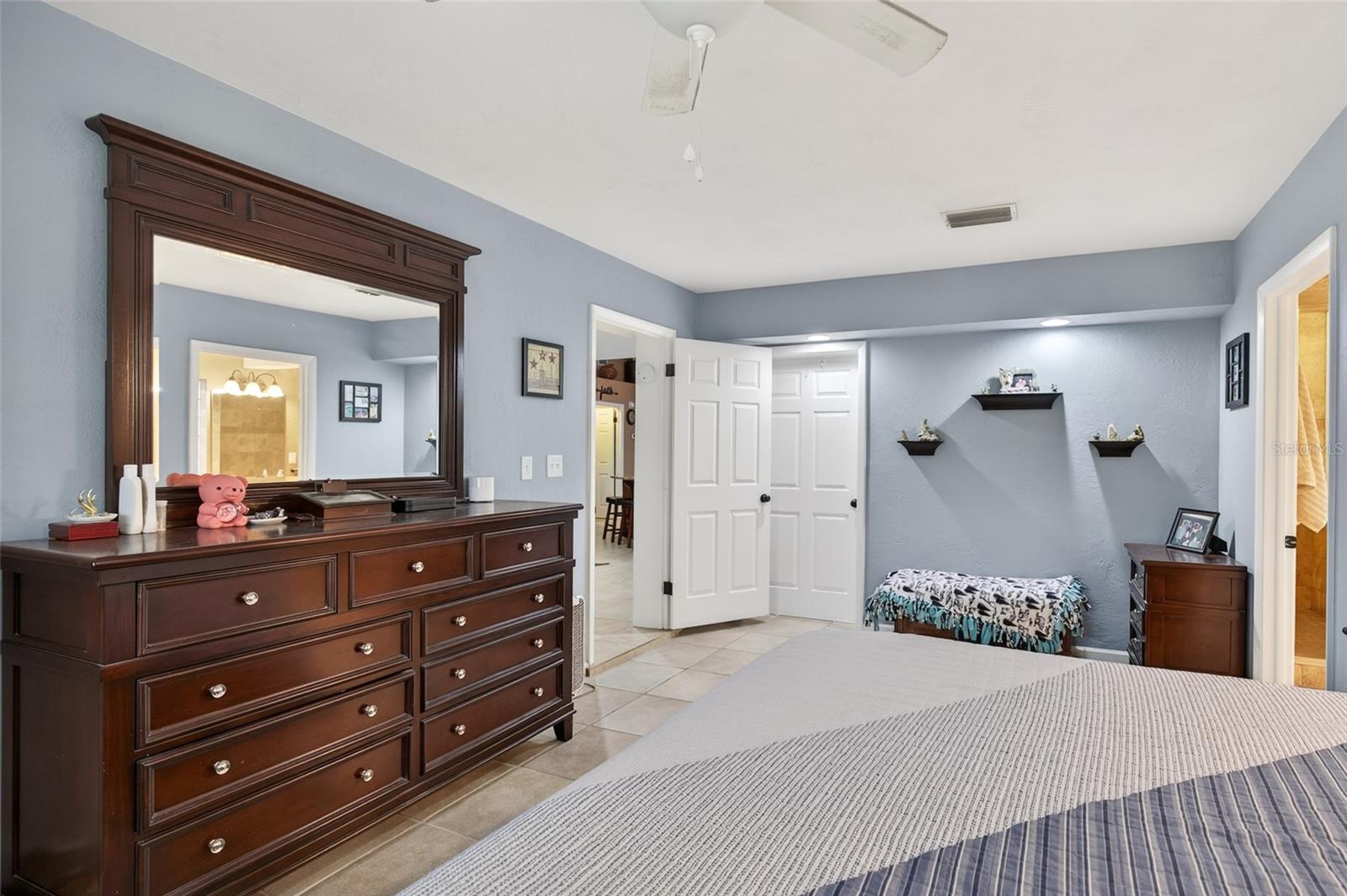 RIVER RDG - Residential