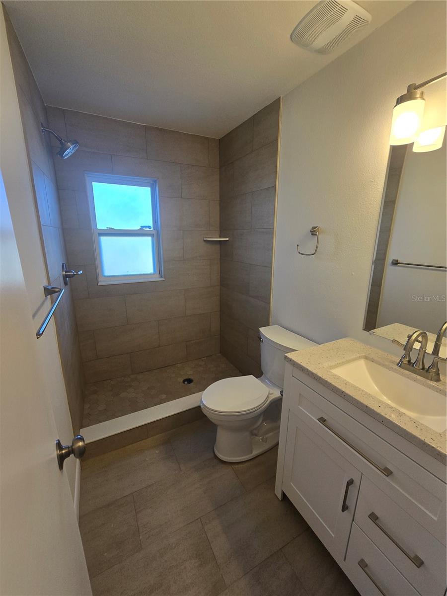 BENT TREE - Residential