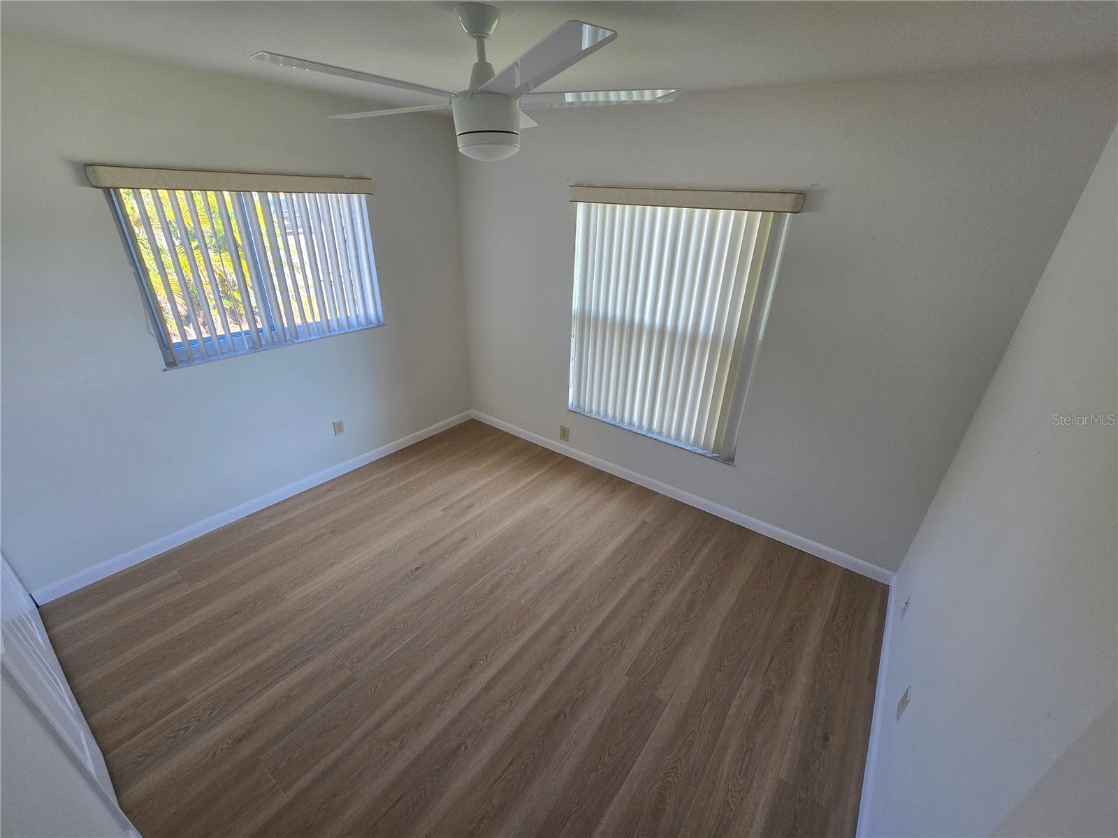 BENT TREE - Residential