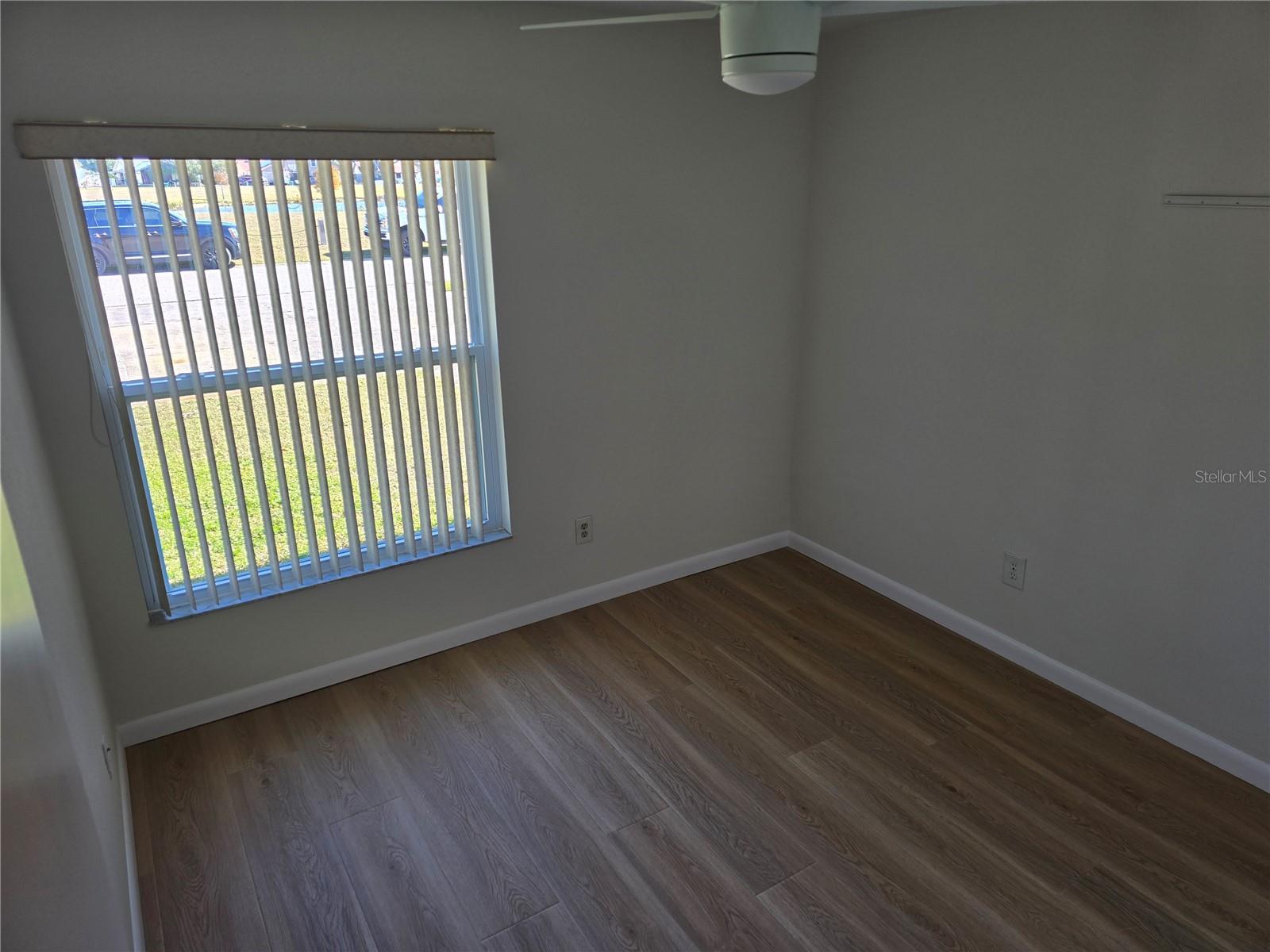 BENT TREE - Residential