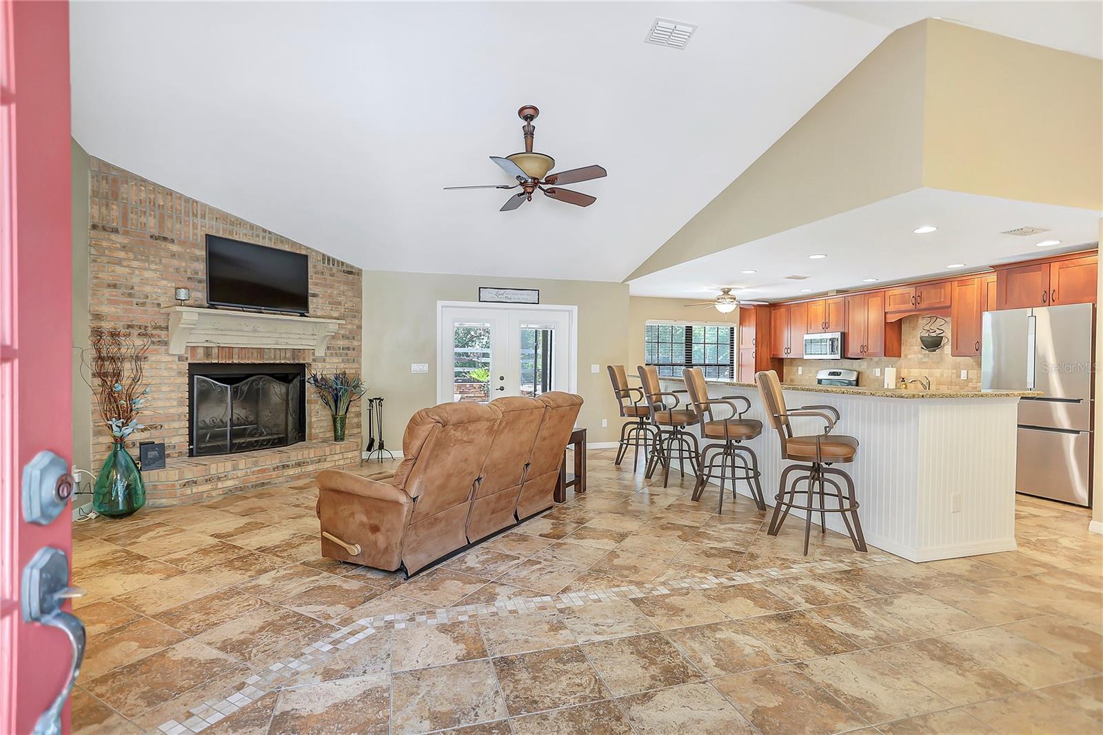 205 WHITE DOVE AVENUE