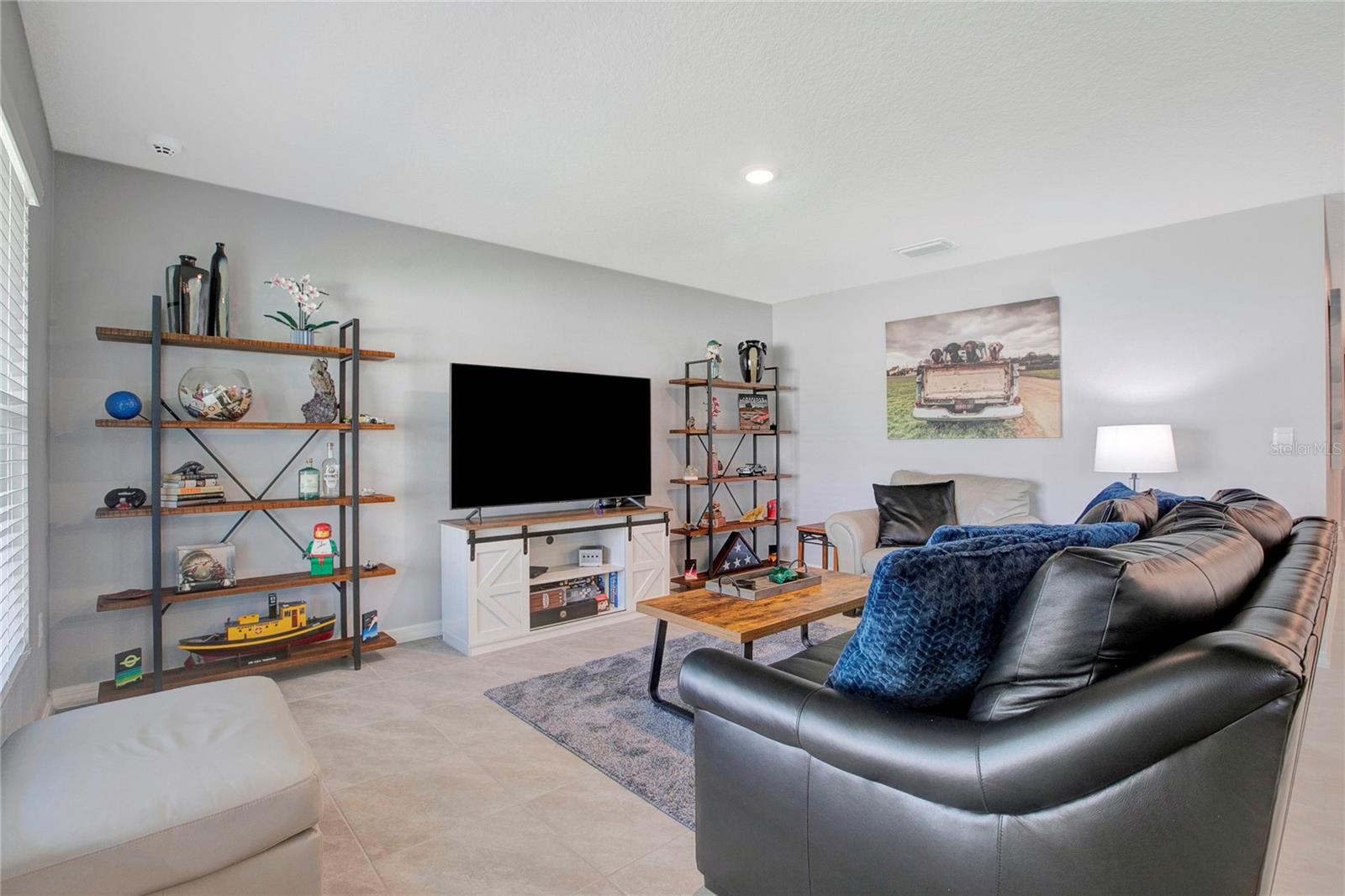 RIVER PARK - Residential