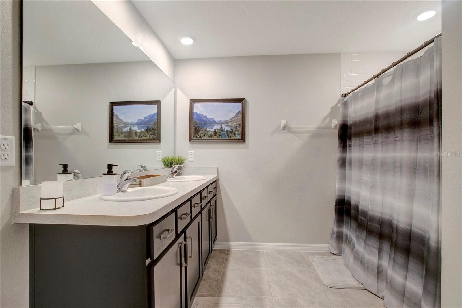 RIVER PARK - Residential