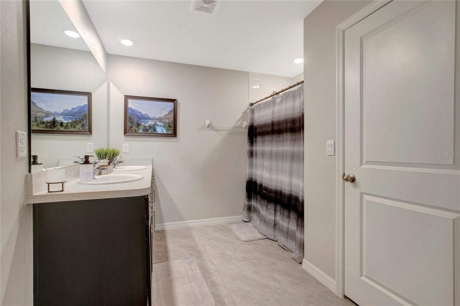 RIVER PARK - Residential