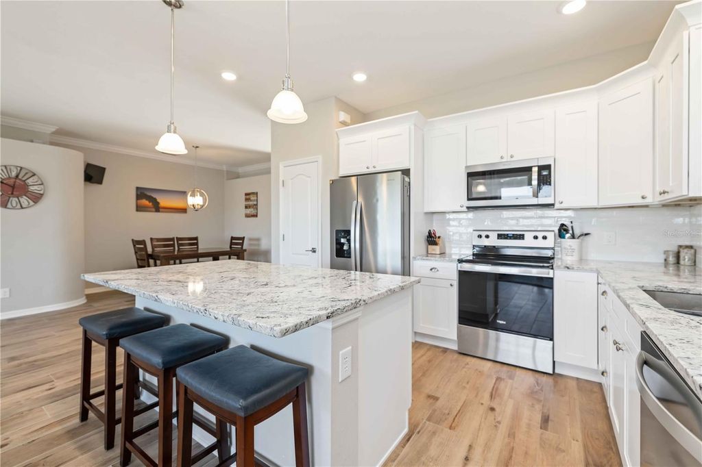 Photo of 5220 Lakehurst Court, Palmetto, FL 34221 (MLS # A4684065)