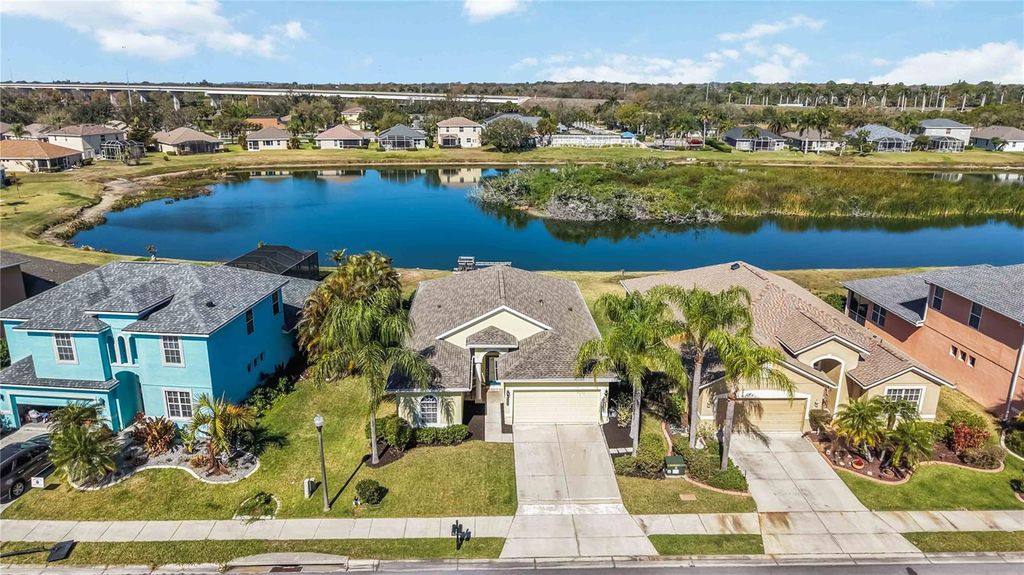 Photo of 5220 Lakehurst Court, Palmetto, FL 34221 (MLS # A4684065)